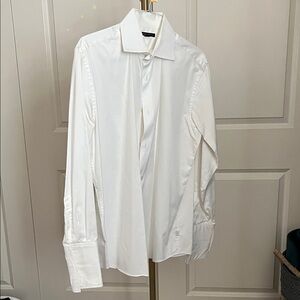 Banana Republic Classic White Button Down Shirt
